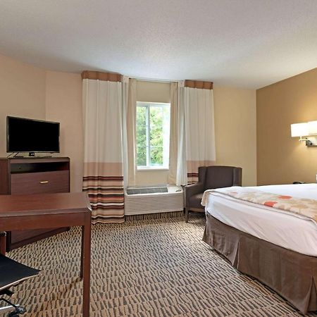 Mainstay Suites Detroit Фармінґтон-Гіллс Екстер'єр фото