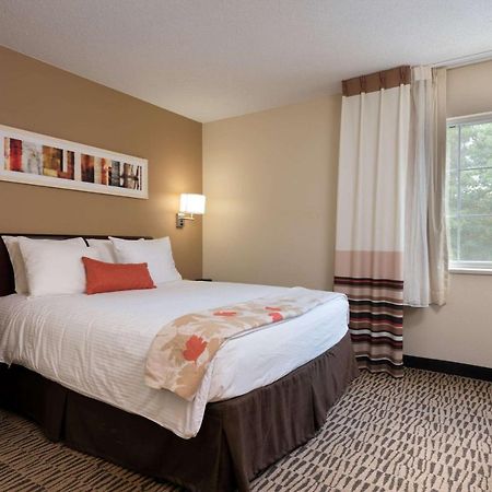 Mainstay Suites Detroit Фармінґтон-Гіллс Екстер'єр фото