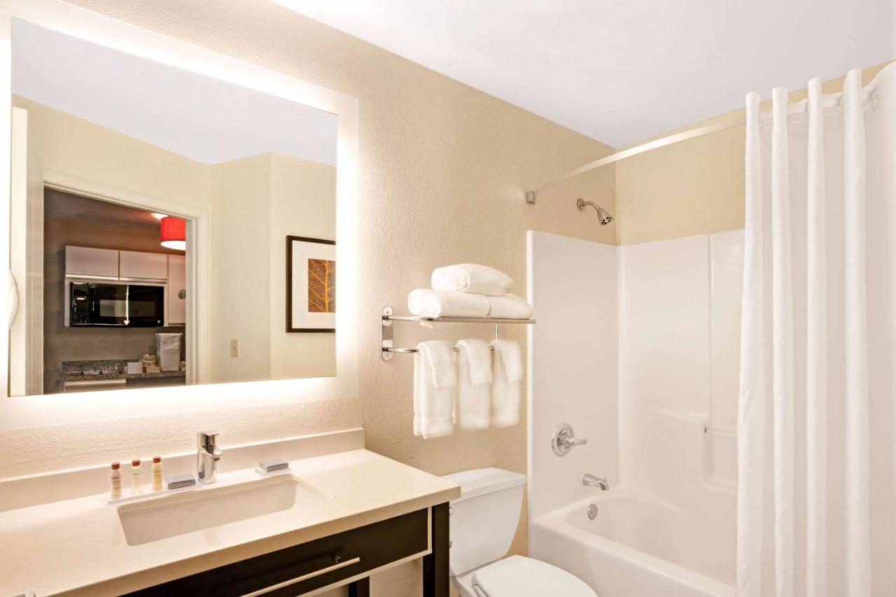 Mainstay Suites Detroit Фармінґтон-Гіллс Екстер'єр фото