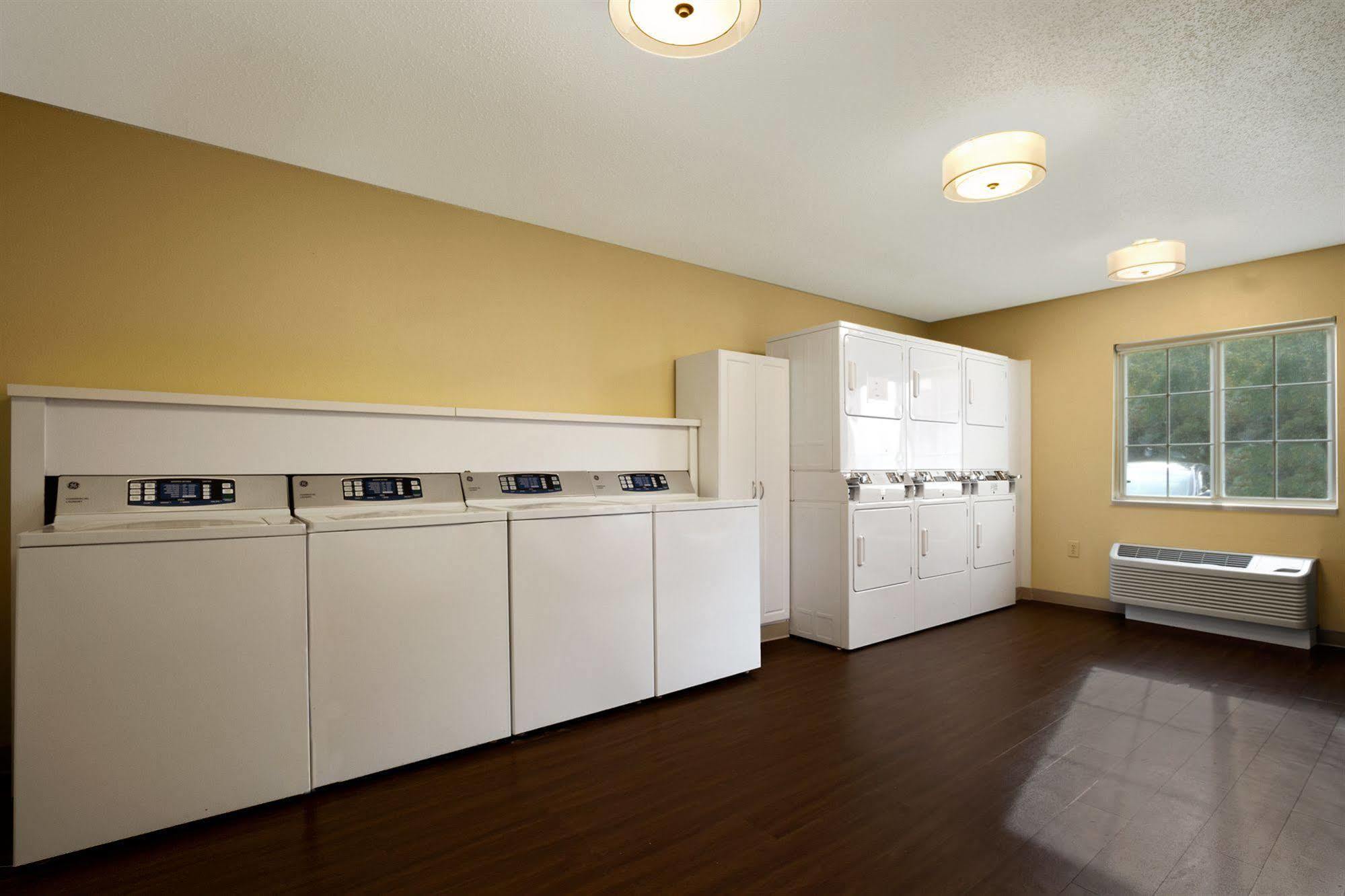 Mainstay Suites Detroit Фармінґтон-Гіллс Екстер'єр фото